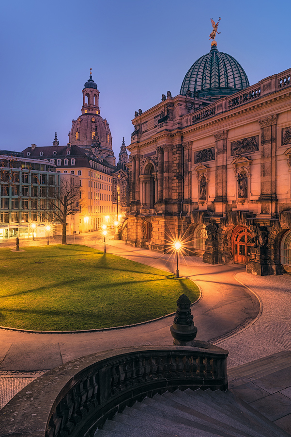 Kuppeln zur blauen Stunde (Dresden)